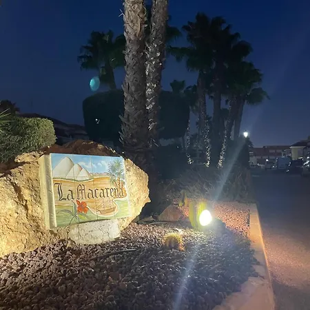 Casa Cuatro بيت للعطل *