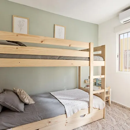 Casa Cuatro بيت للعطل *